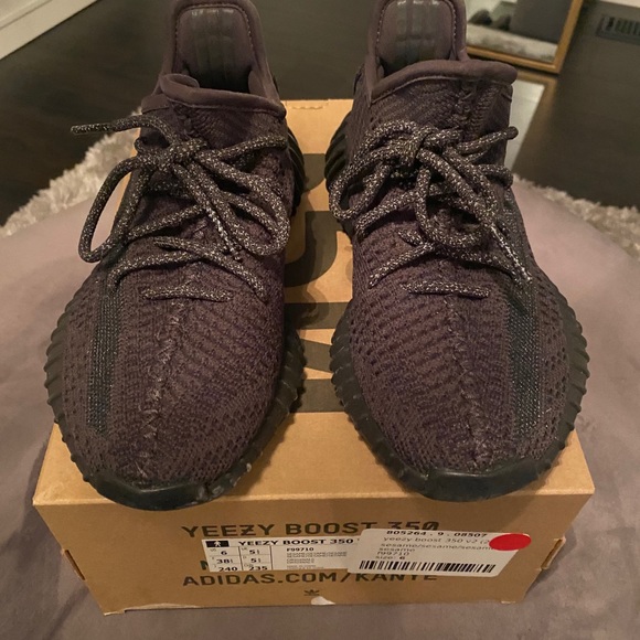 YEEZY 350 BLACK REFLECTIVE - Picture 7 of 7